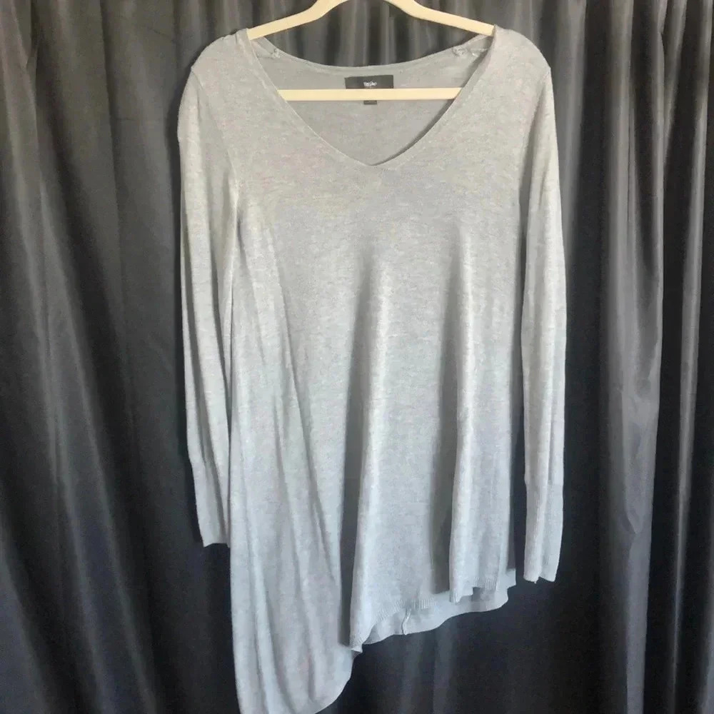 Gray a neck High‎ Low Sweater